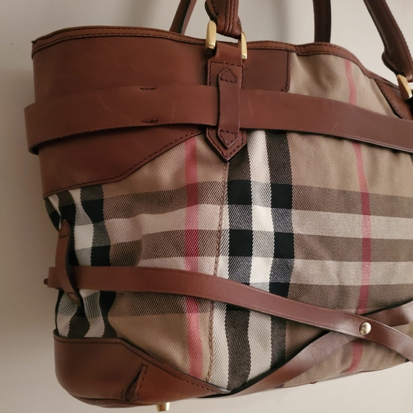 Burberry Large Landscape Lynher House Check Canvas & Smooth Leather Tote Bag - Picture 13 of 16